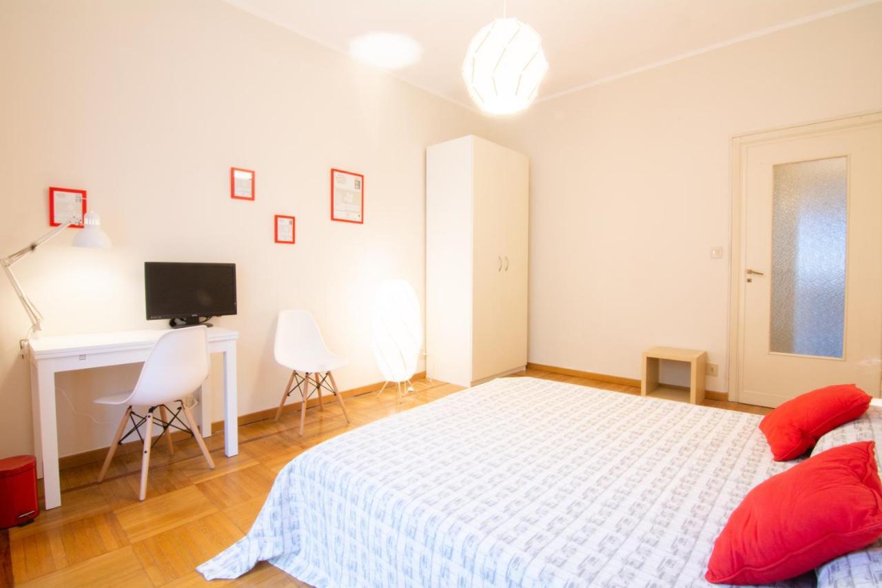Guest House Torino Porta Nuova Турин Экстерьер фото